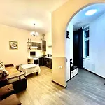 Apartment V&o Whitechocolateapt 800 M To Opera