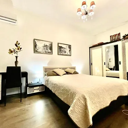 V&o Whitechocolateapt 800 M To Opera Апартаменты