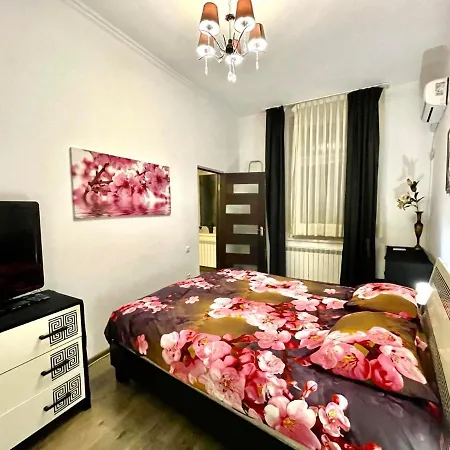 V&o Whitechocolateapt 800 M To Opera Апартаменты *
