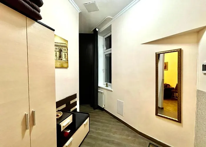 Daire V&o Whitechocolateapt 800 M To Opera